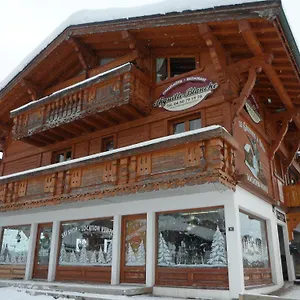 2* Hotel Chalet Aiguille Blanche Logis