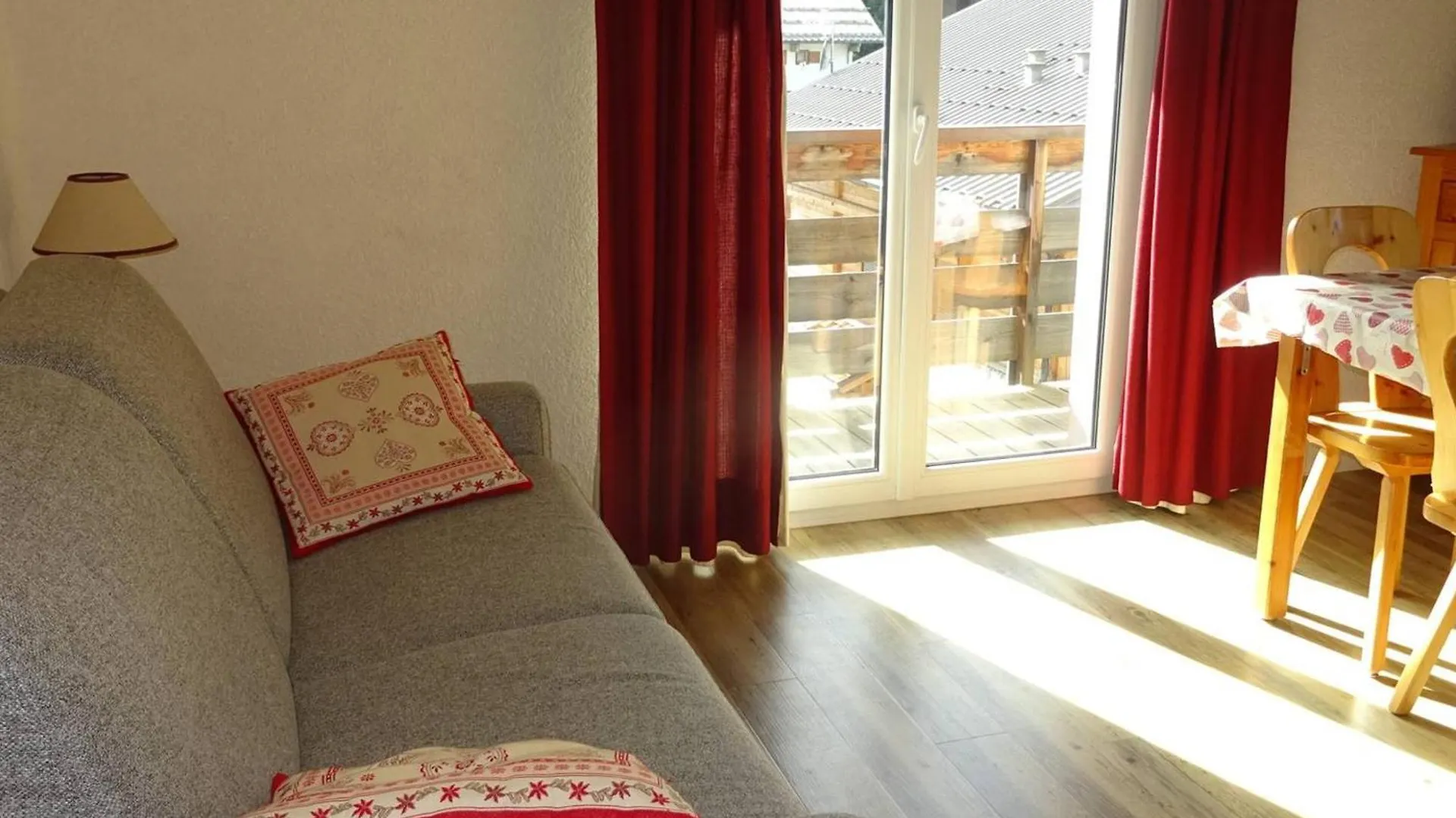 Les Gets - 2 Pieces Renove, 5 Pers, Centre, Confort, Garage, Pied Des Pistes Et Commerces - Fr-1-802-79 Apartment